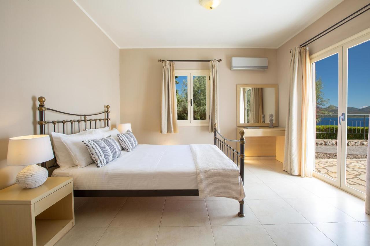 Ionian Luxury Villas Nikiana Exterior photo