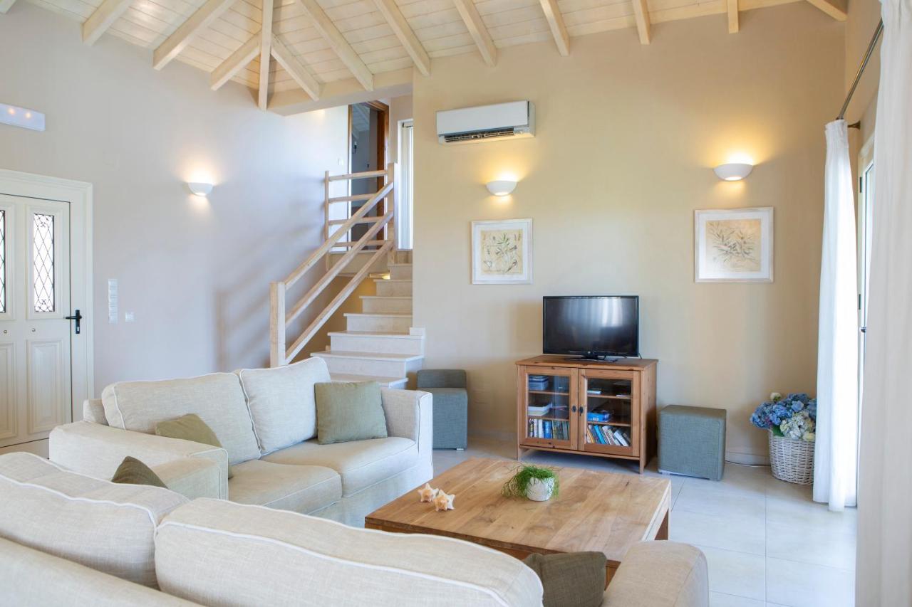 Ionian Luxury Villas Nikiana Exterior photo